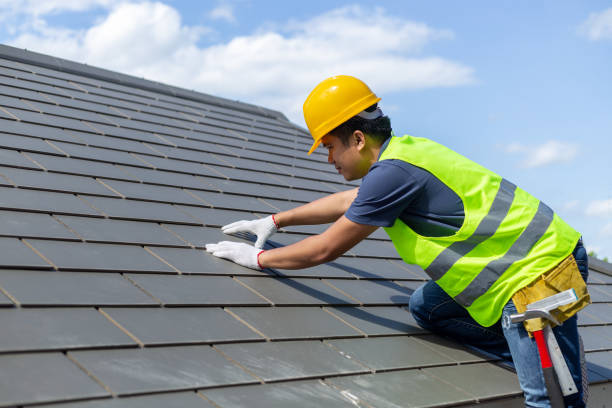 Quick and Trustworthy Emergency Roof Repair Services in Weatherby Lake, MO